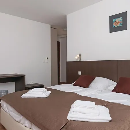 Nice Home In Postira With Wifi Postira