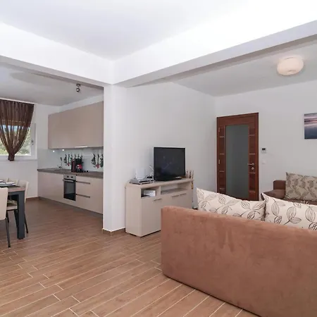 Nice Home In Postira With Wifi Holiday home Postira
